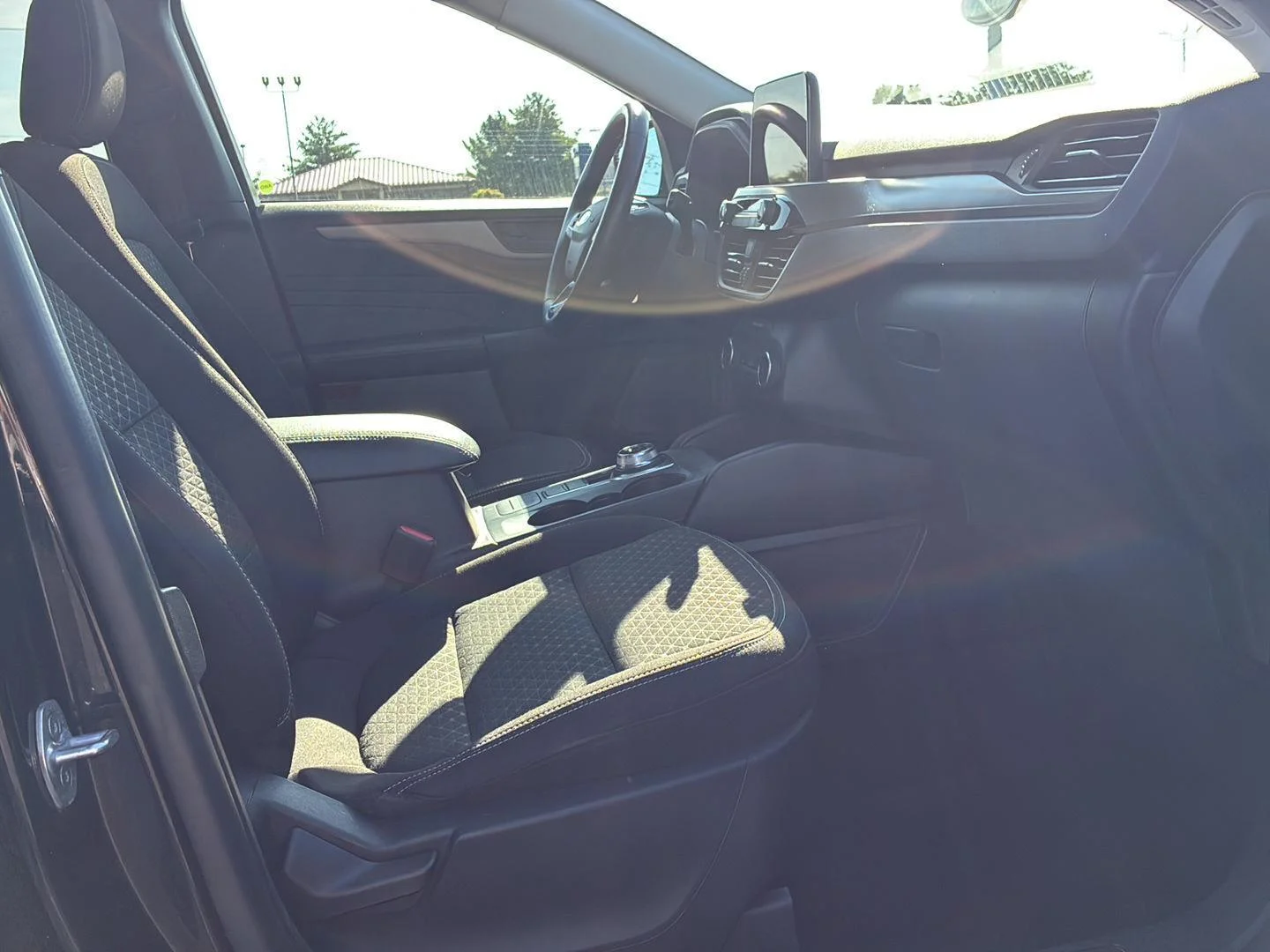 Used 2024 Agate Black Ford Active image 13
