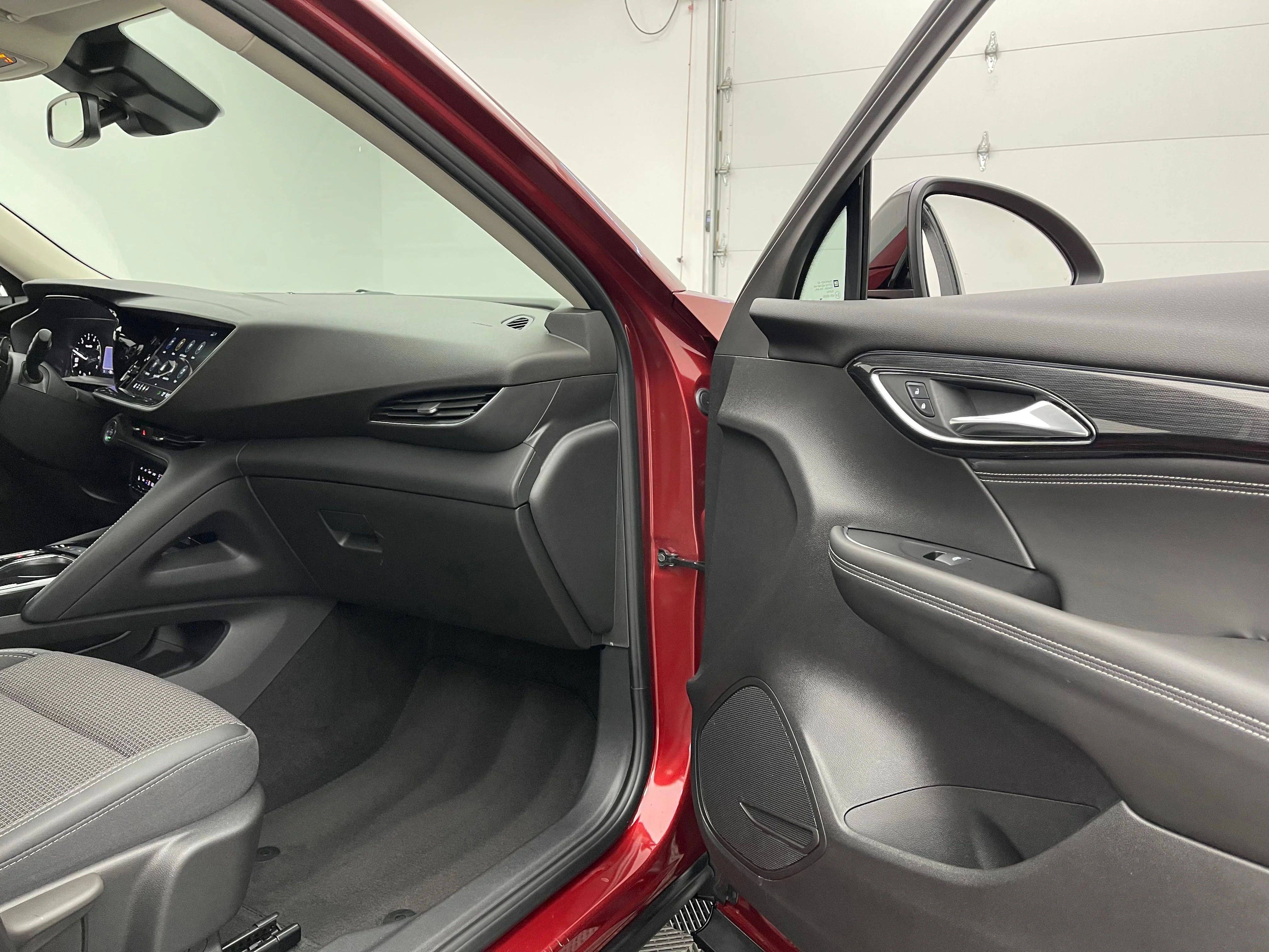 Used 2023 CINNABAR METALLIC Buick Preferred image 31
