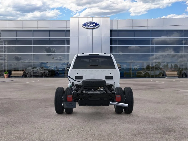 2026 Ford F-350 Super Duty Chassis Cab XL - Photo 28
