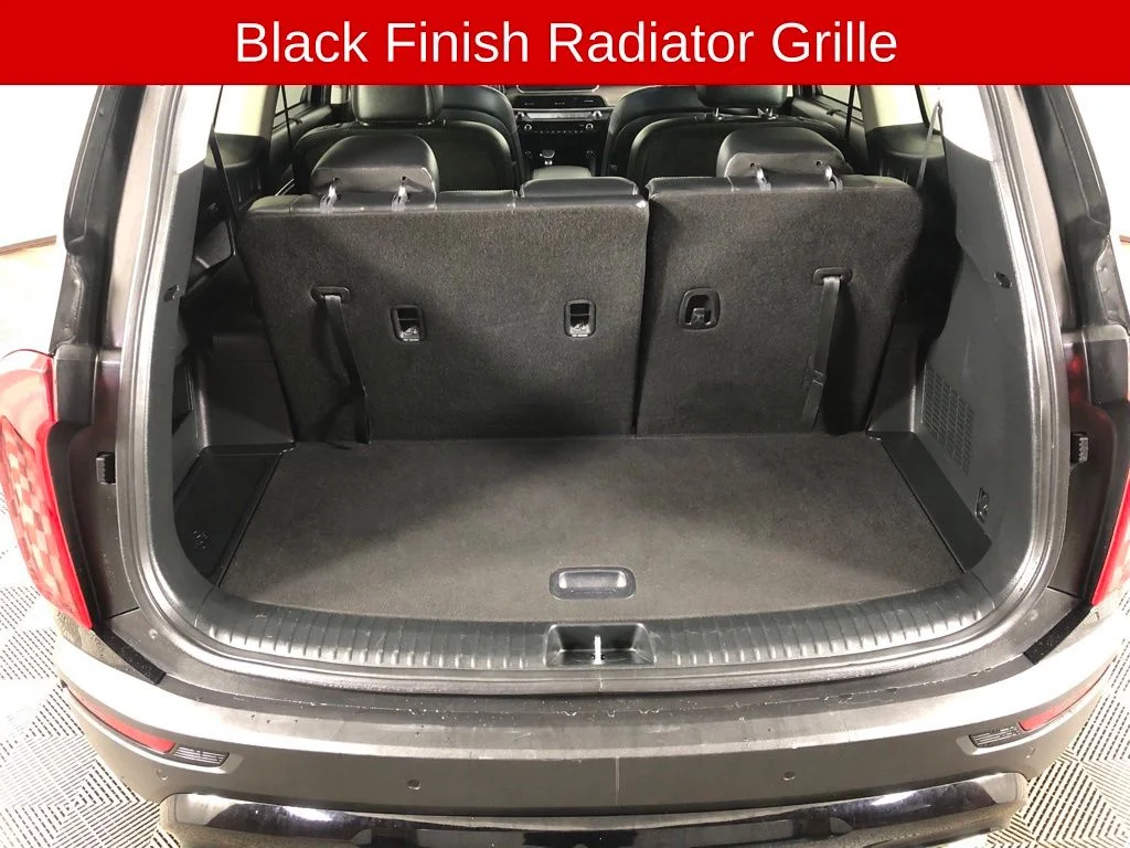 Used 2022 Black Kia EX image 26