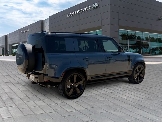 Certified Used 2026 Blue Land Rover X-Dynamic SE image 5