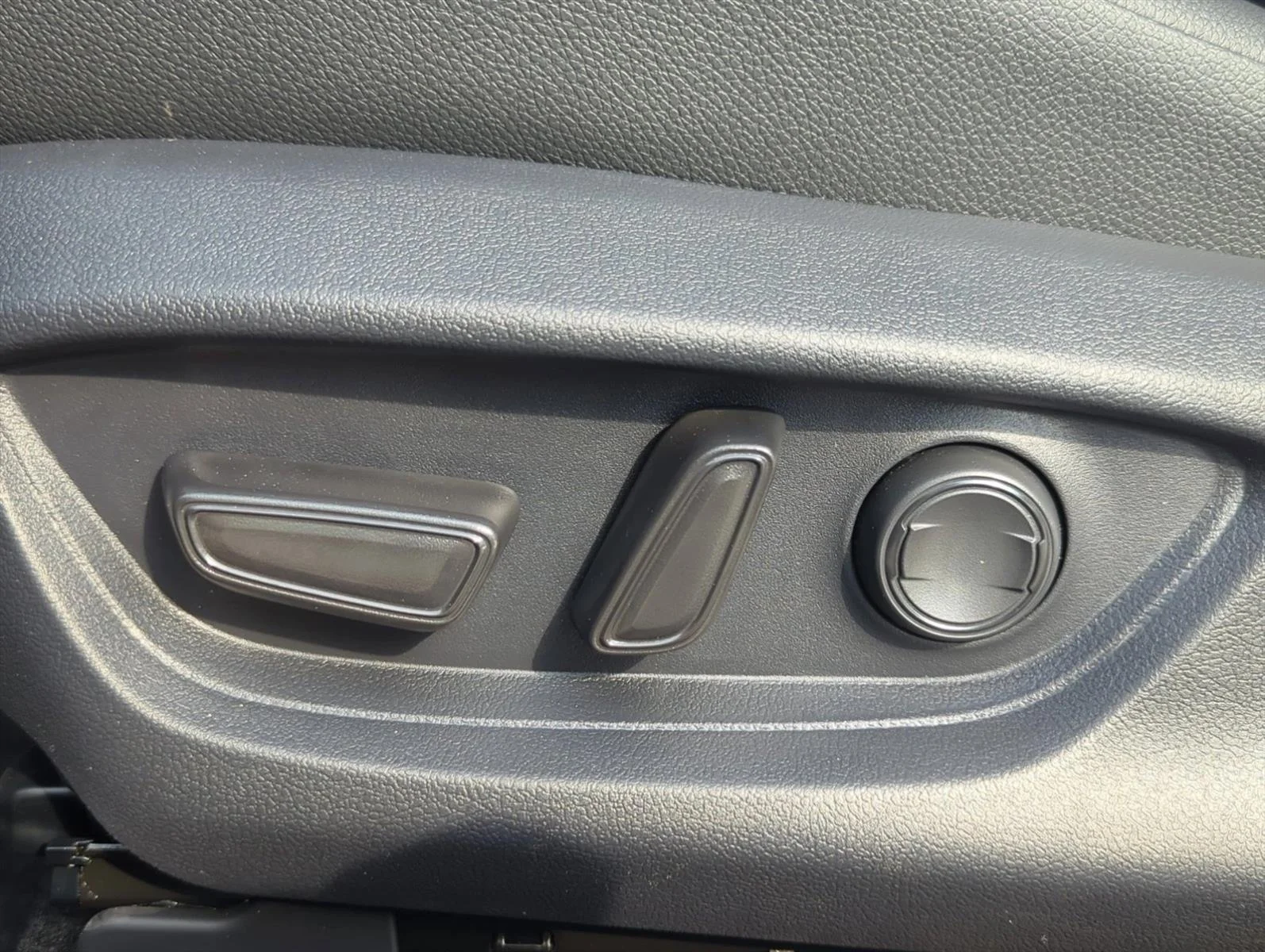 Used 2026 Underground Toyota XLE image 12