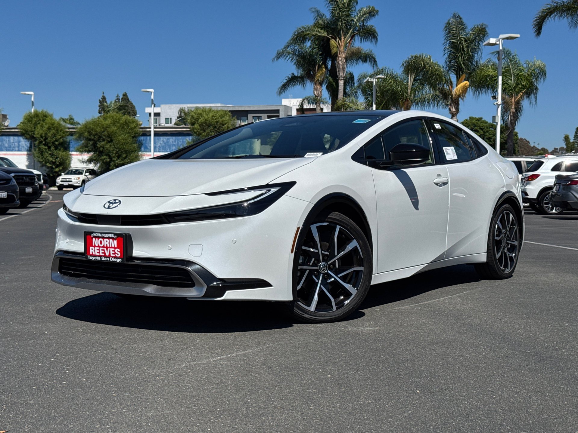 New 2026 Wind Chill Pearl <sup>1</sup> Toyota  XSE image 2