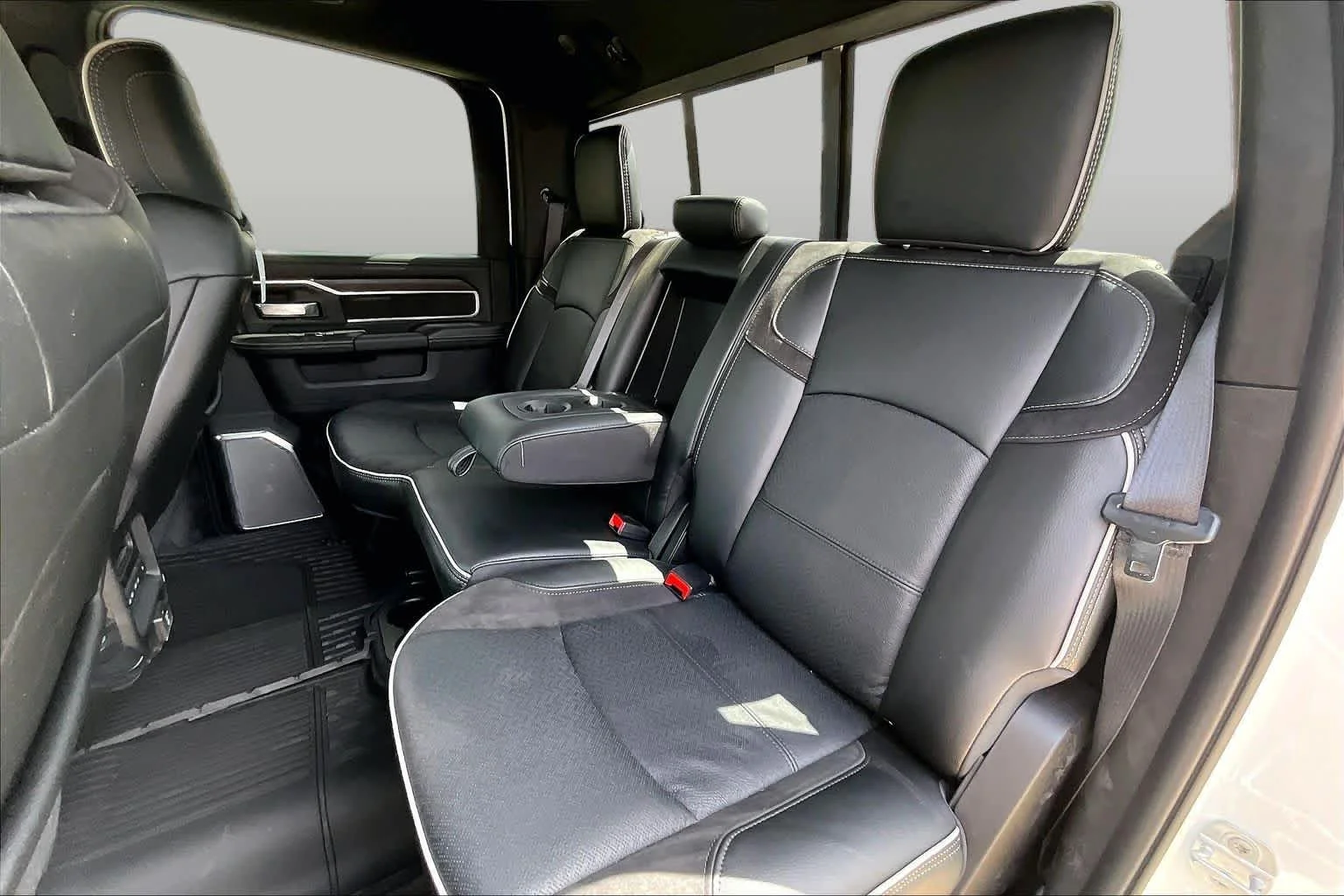 New 2026 Bright White Clearcoat Ram Laramie image 22