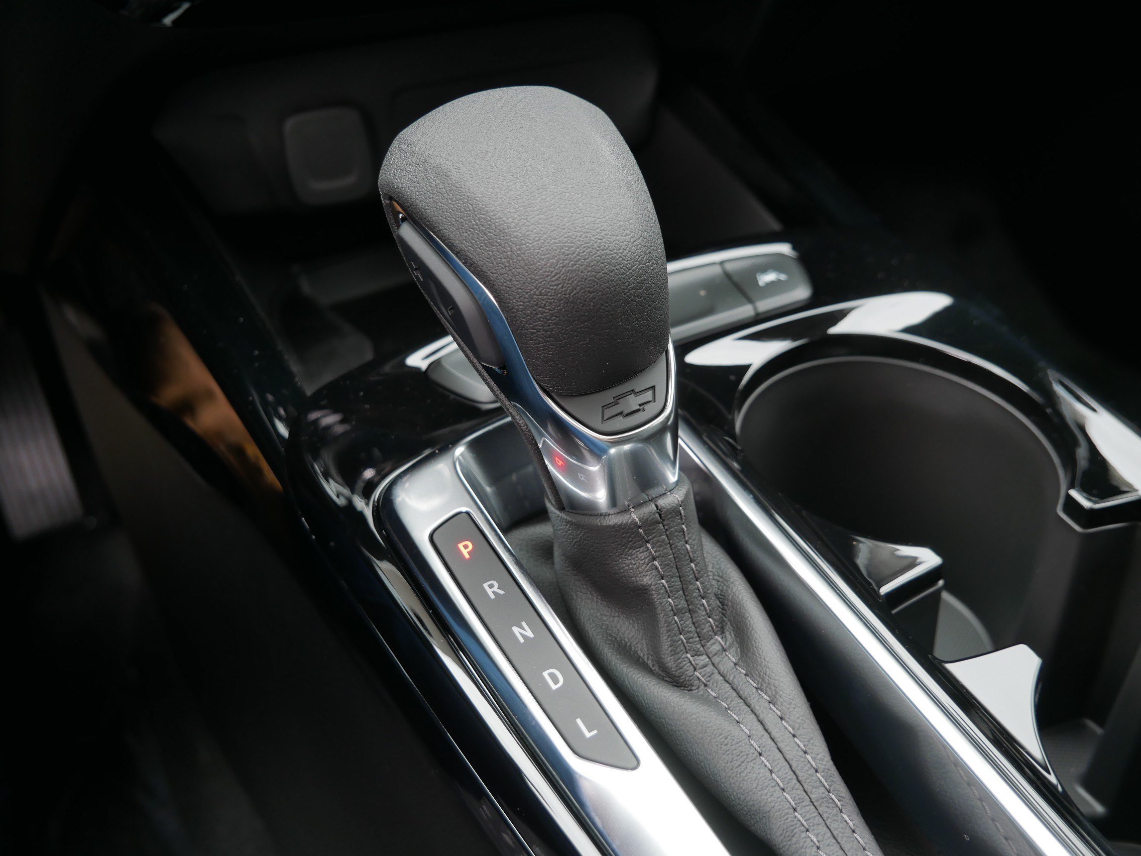 2026 Chevrolet Trax LT - Photo 9