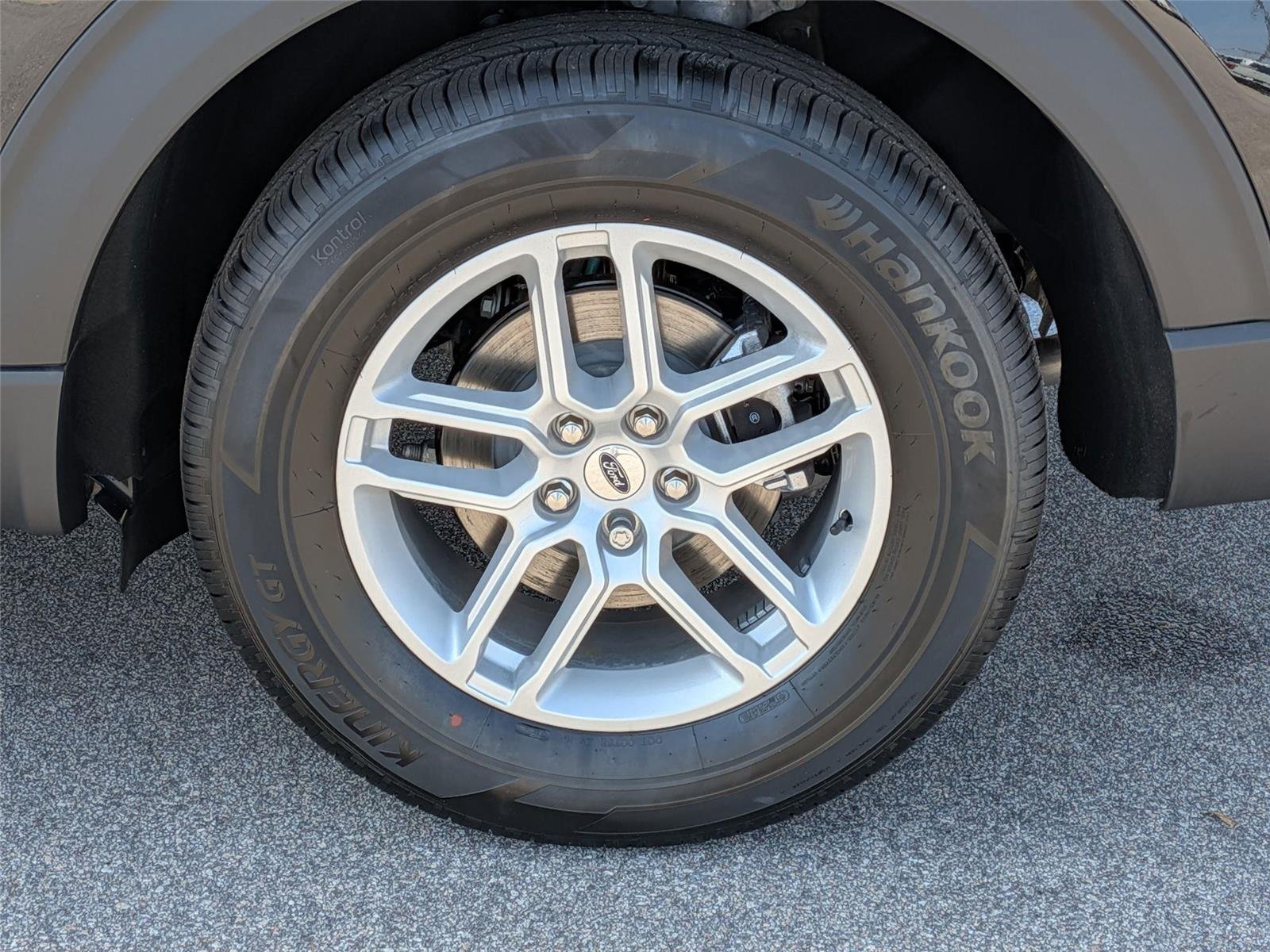 New 2026 Agate Black Metallic Ford Active image 12