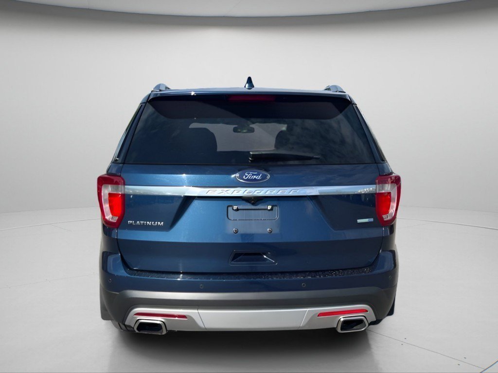 Used 2017 Blue Ford Platinum image 9