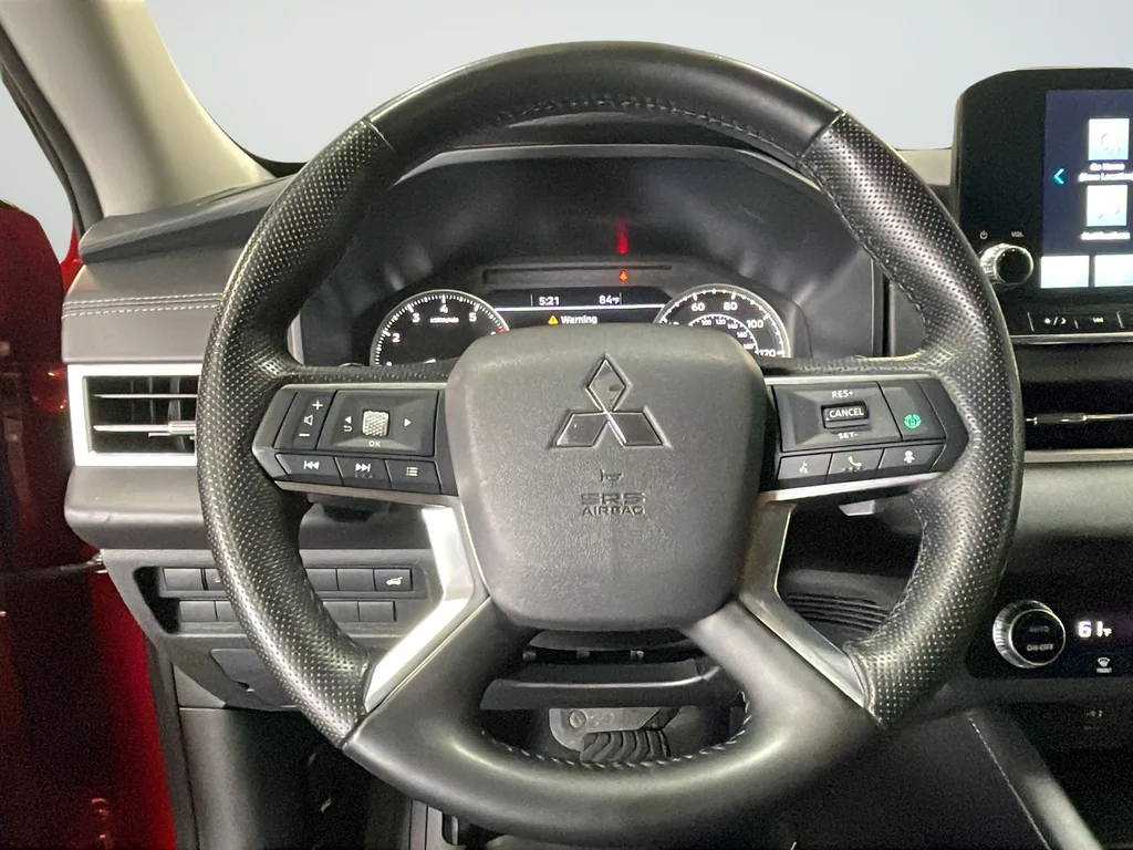 Used 2024 Red Mitsubishi SE image 38