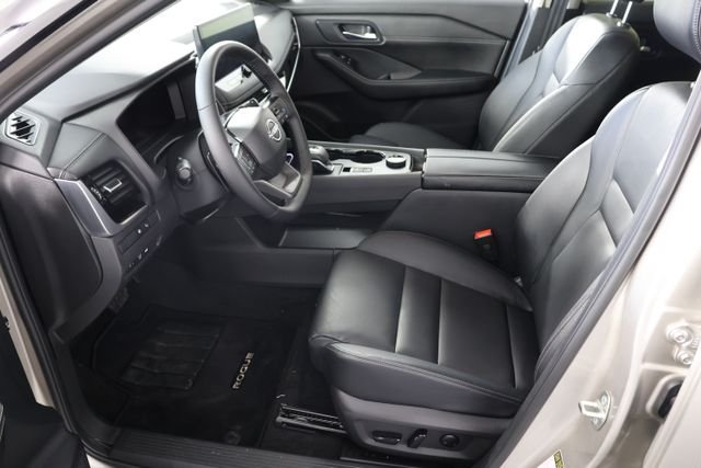 Used 2025 Gold Nissan SL image 20