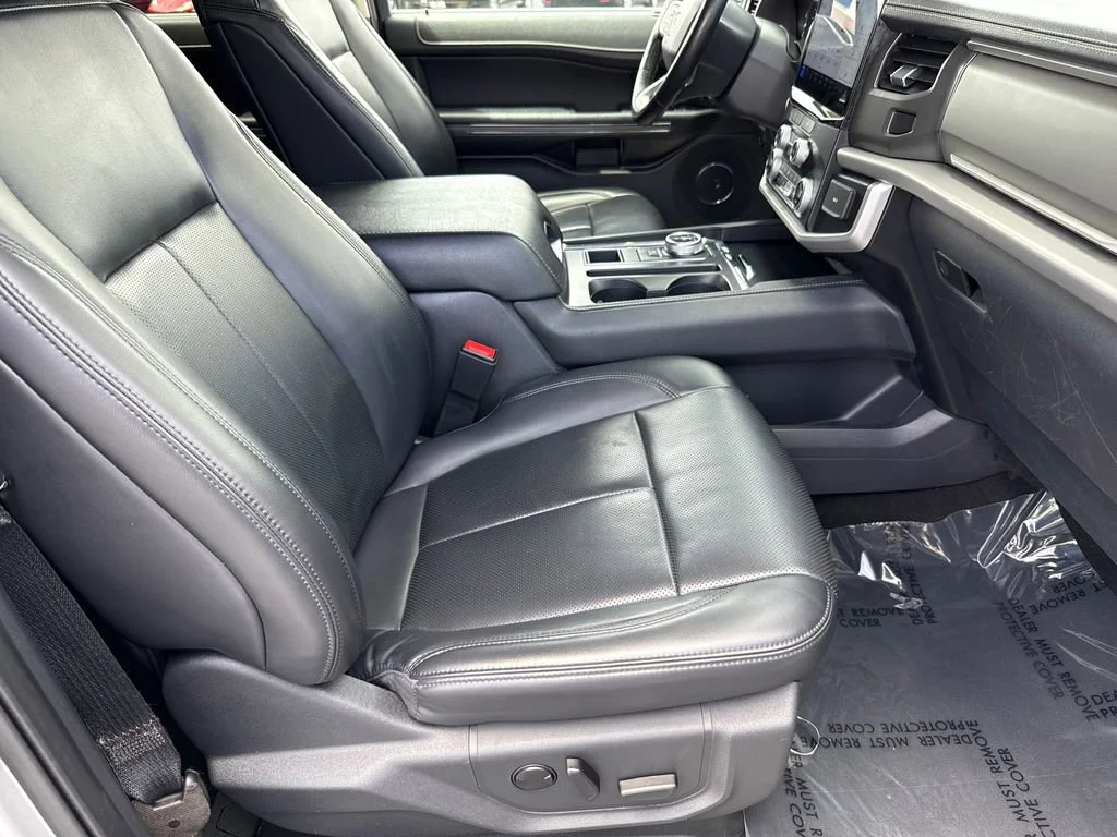 Used 2024 Silver Ford XLT image 14