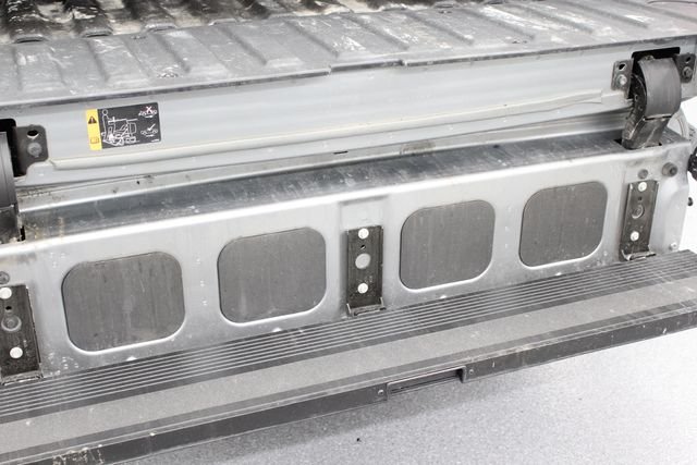 Used 2023 Silver GMC SLT image 16