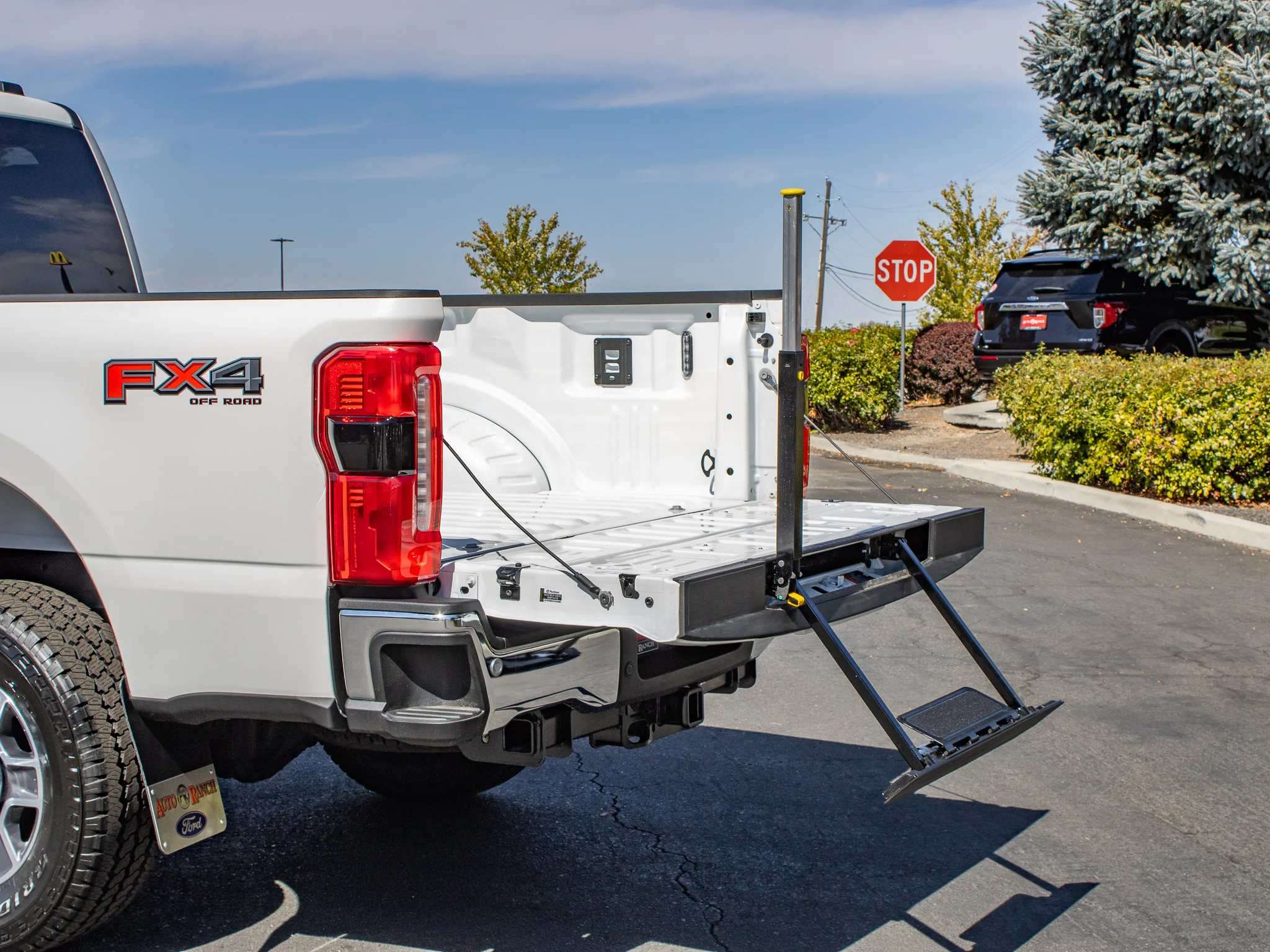 New 2026 Star White Metallic Tri-Coat Ford F-250® Lariat® image 12