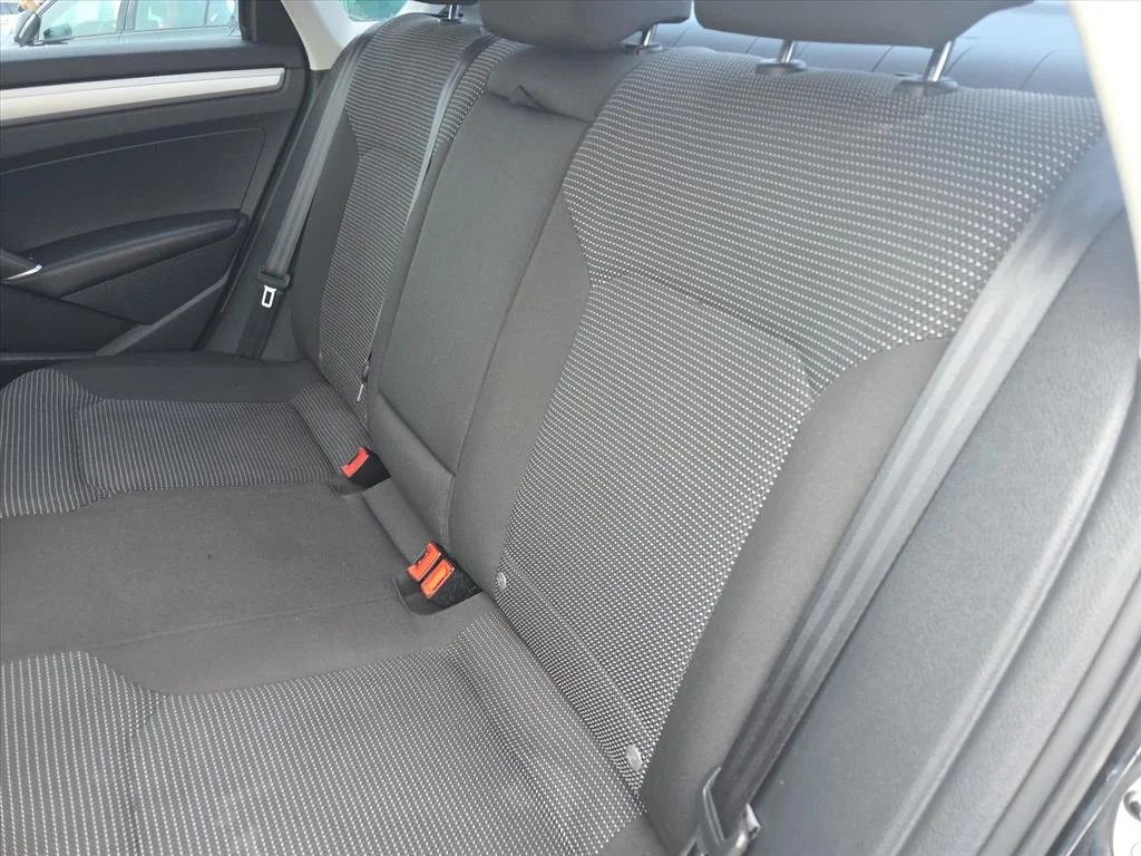 Used 2016 Black Volkswagen 1.8T R-Line image 13