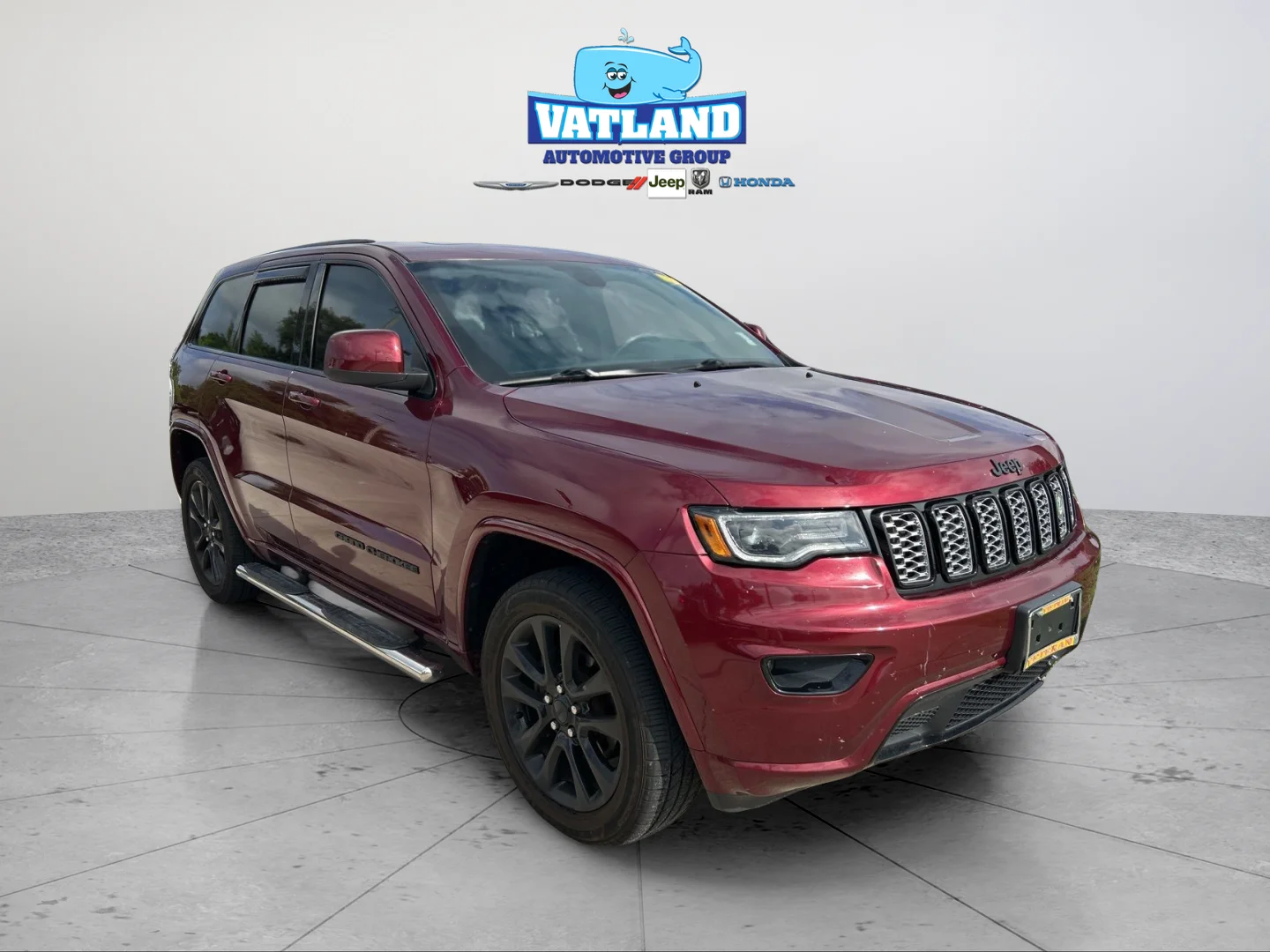 Used 2020 Velvet Jeep Altitude image 7