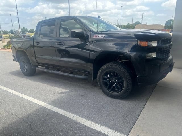 Used 2021 BLACK Chevrolet Custom Trail Boss image 3