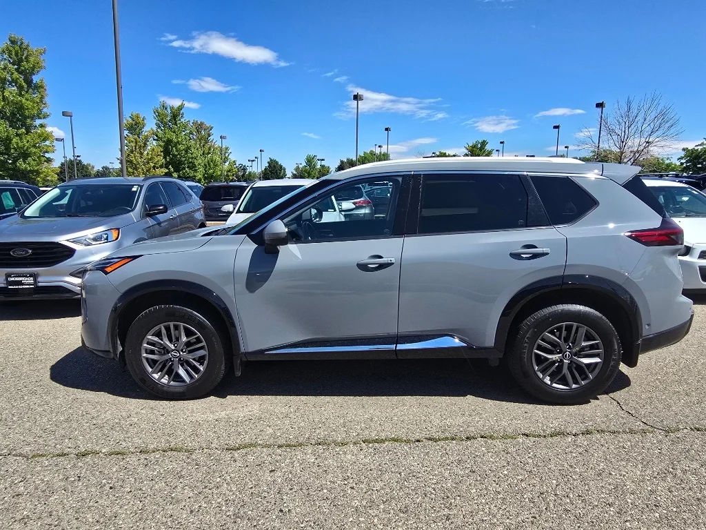 Used 2024 Boulder Gray Pearl Nissan Platinum image 13