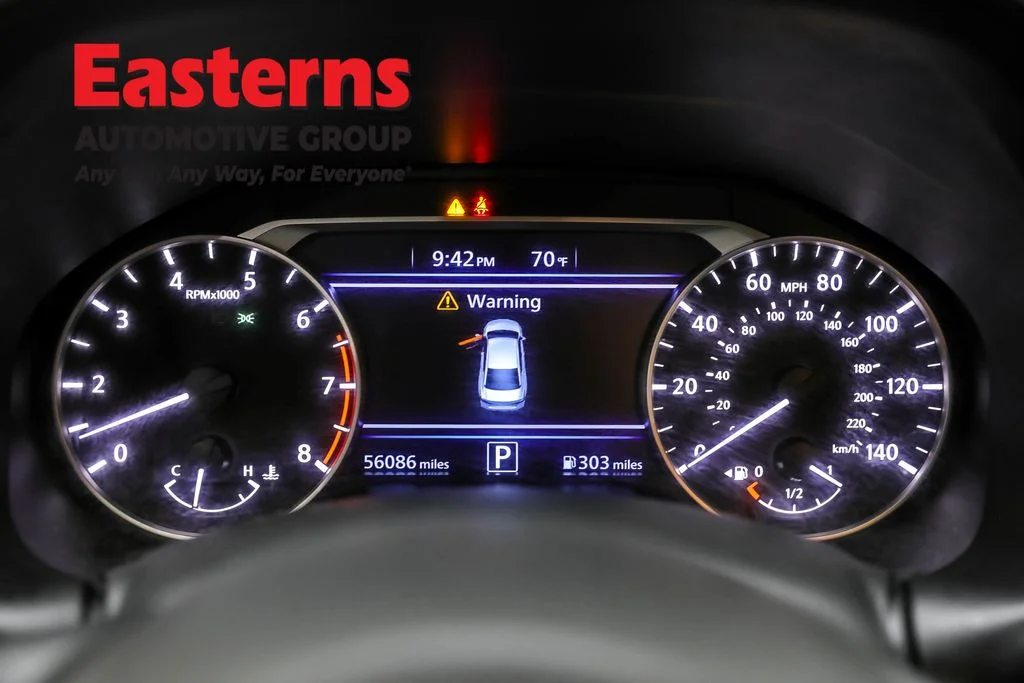 Used 2022 Gray Nissan 2.5 SR image 18