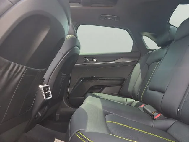 Used 2025  Kia GT image 11