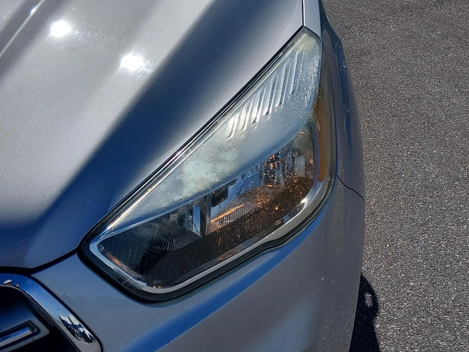 Used 2017 Ingot Silver Ford SE image 10
