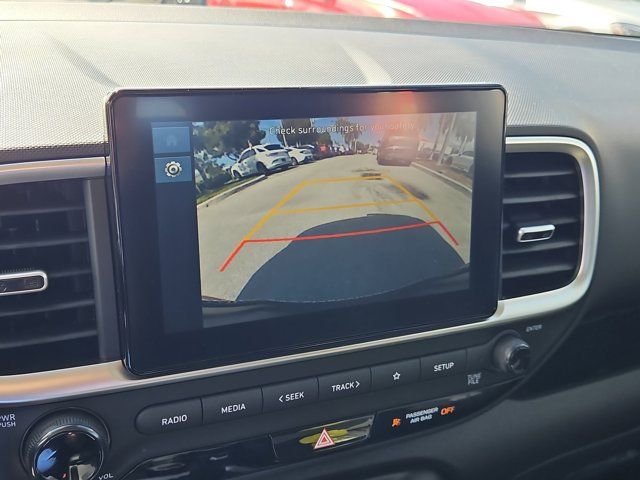 2025 Hyundai Venue SEL - Photo 24