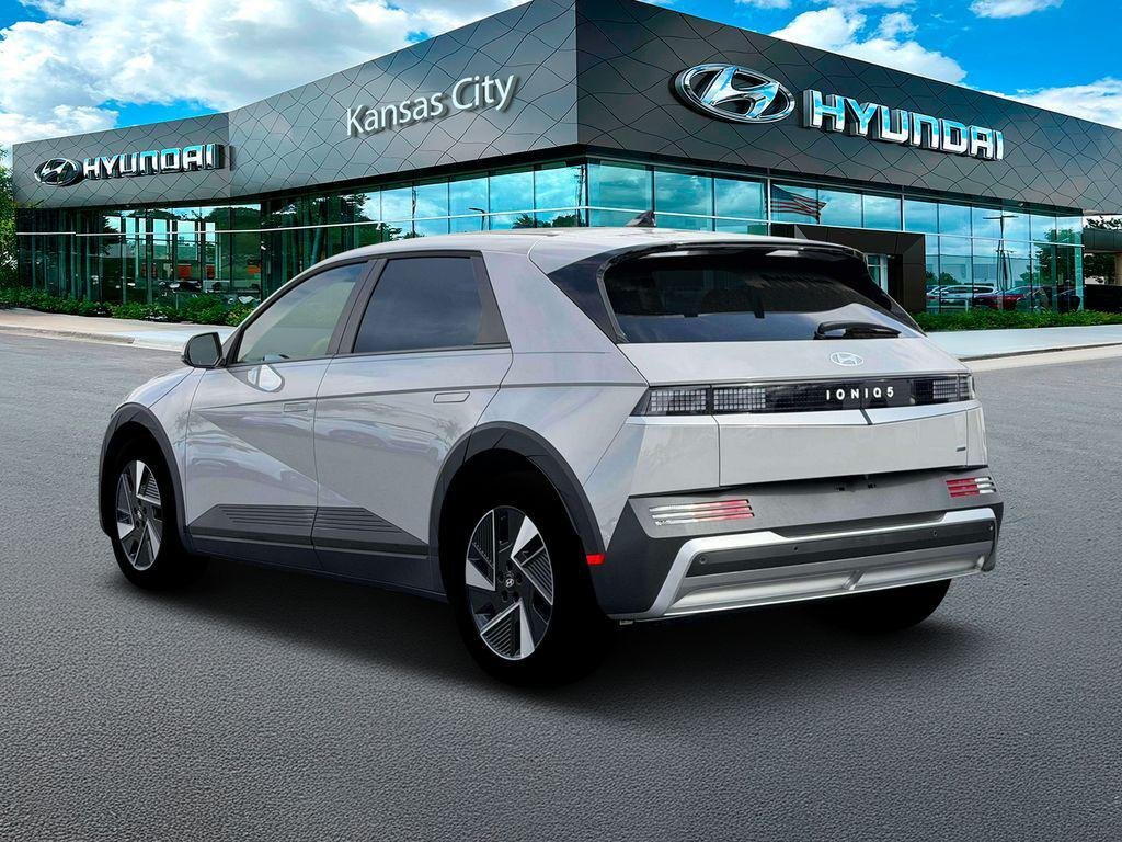New 2026 Cyber Gray Hyundai SE image 5