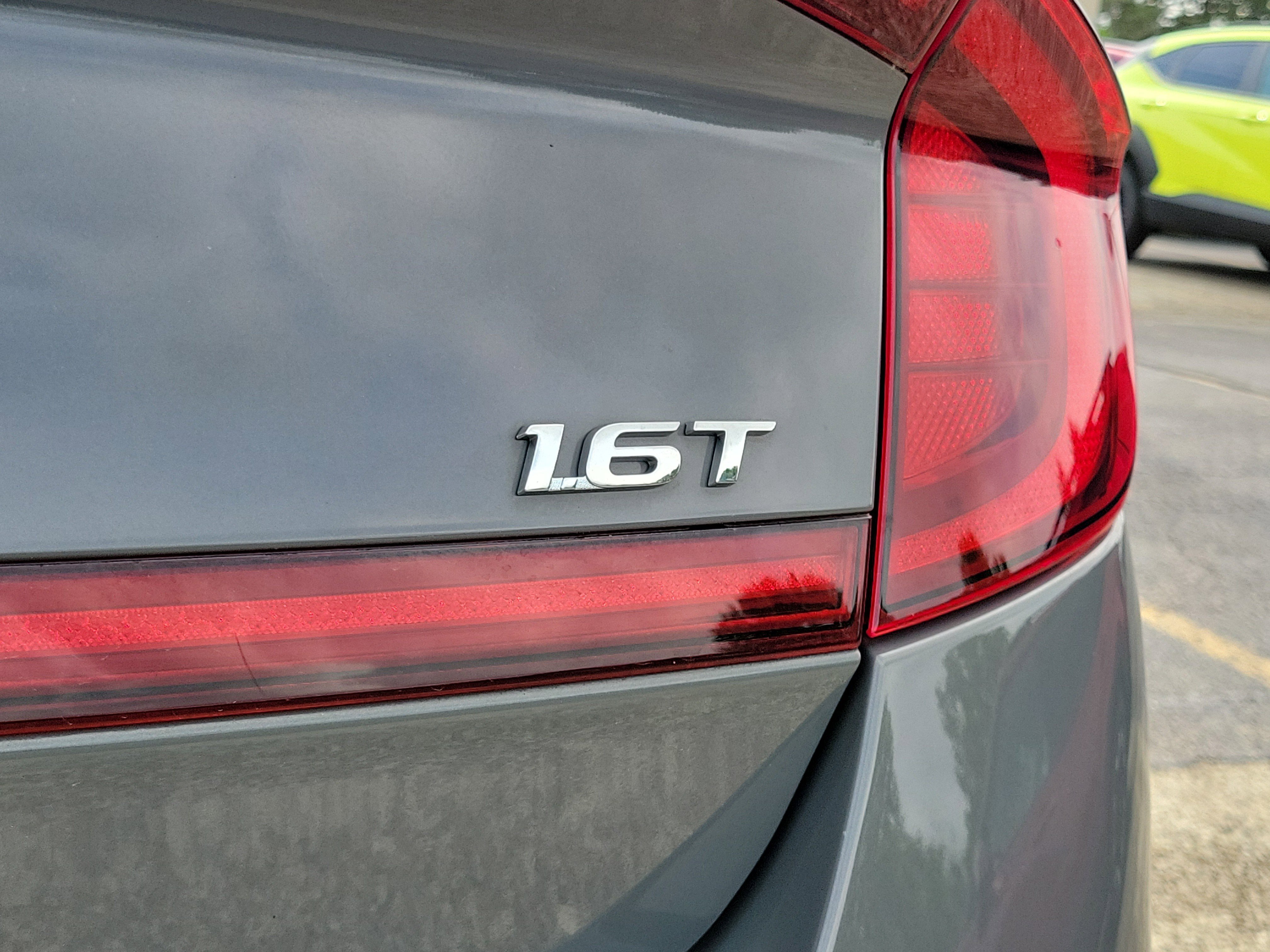 Used 2021 Hampton Gray Hyundai SEL Plus image 7
