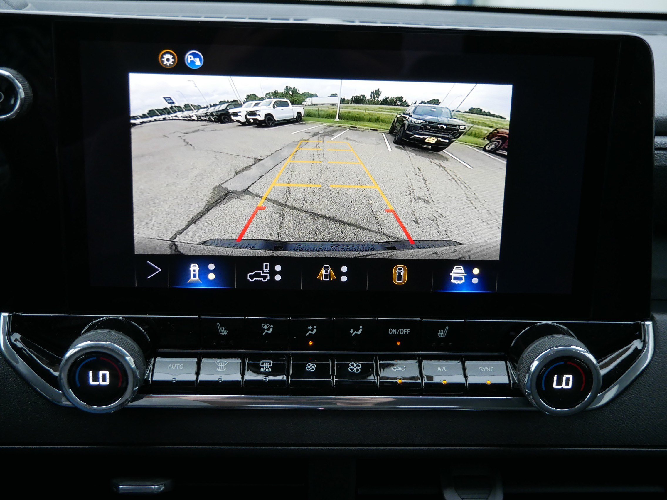 2026 Chevrolet Colorado Trail Boss - Photo 10