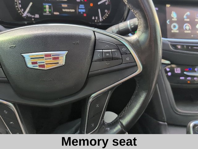 Used 2019 CRYSTAL WHITE TRICOAT Cadillac Premium Luxury AWD image 8