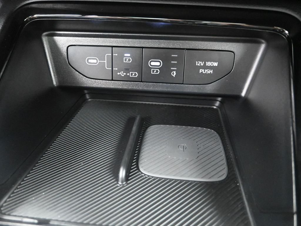 2026 Kia K5 GT - Photo 22