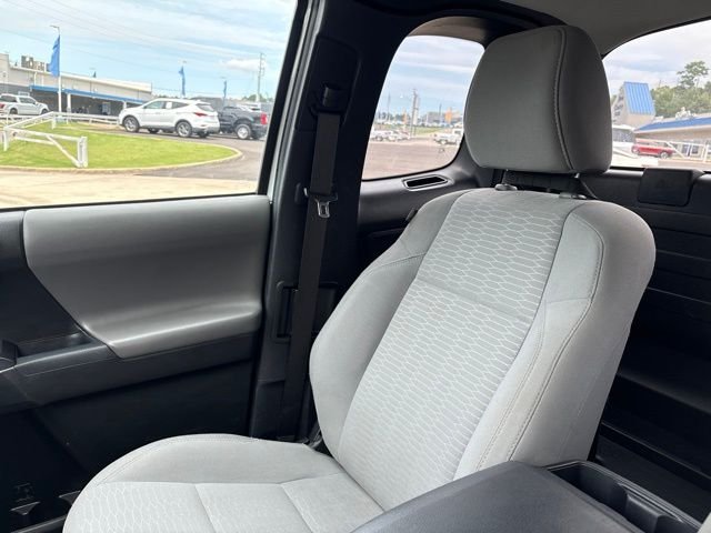 Used 2019 White Toyota SR image 11