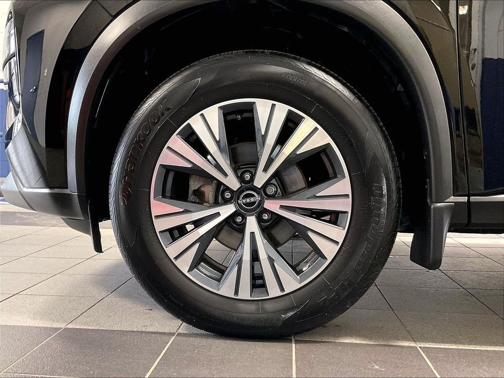 Used 2023 Black Nissan SV image 7