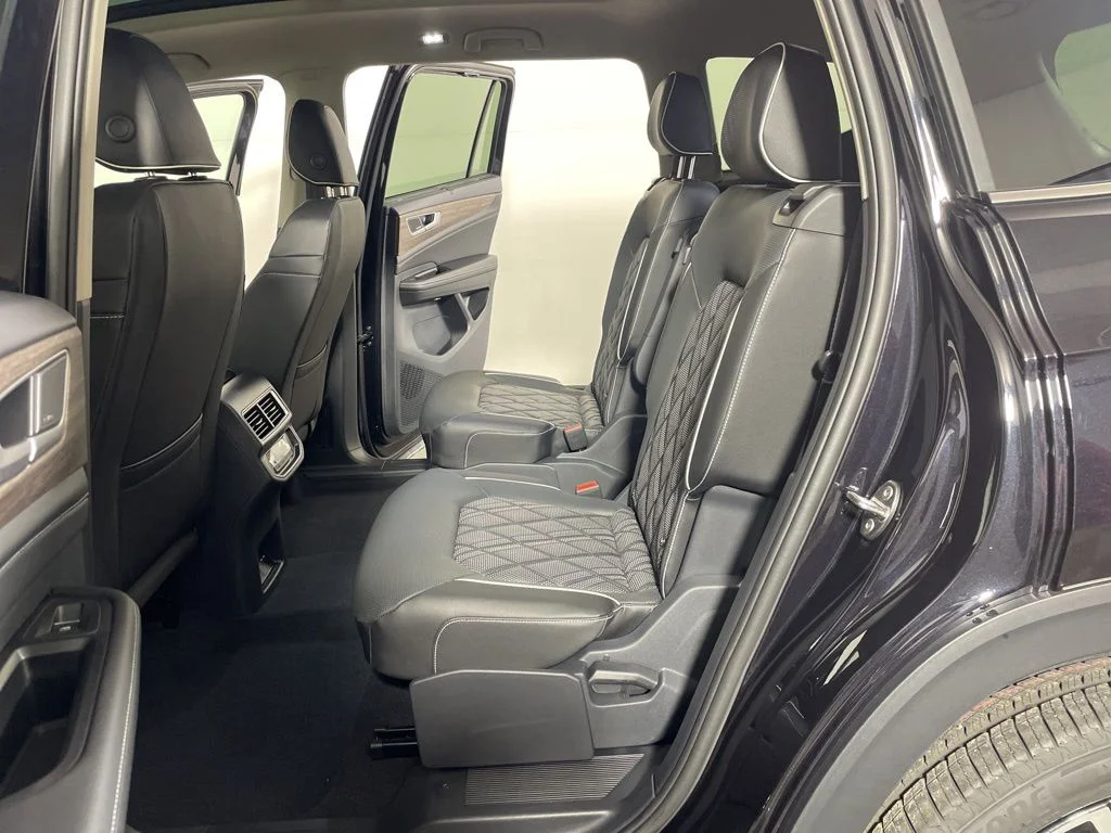 2026 Volkswagen Atlas SEL Premium R-Line - Photo 18