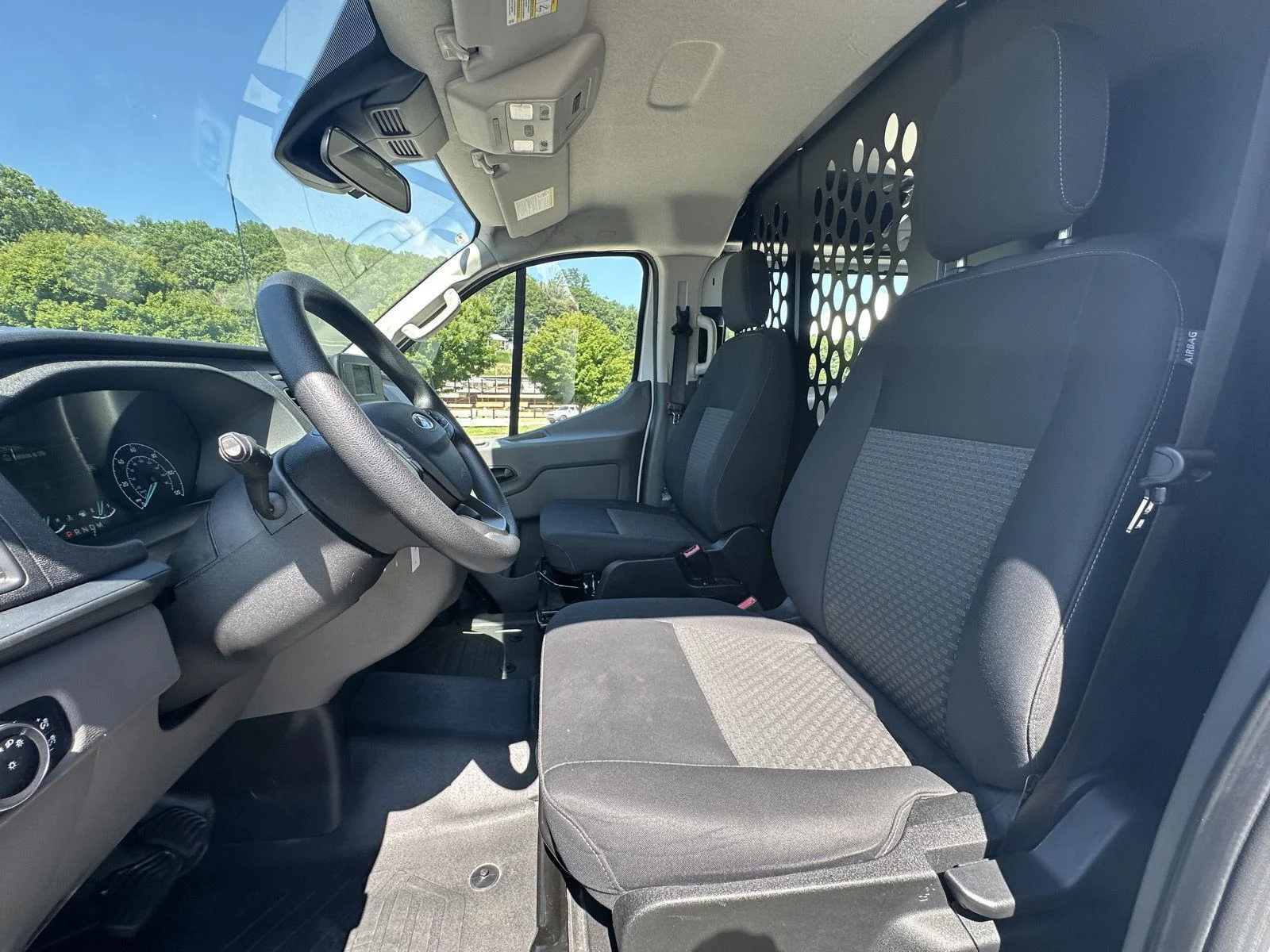 Used 2025 Oxford White Ford  image 9