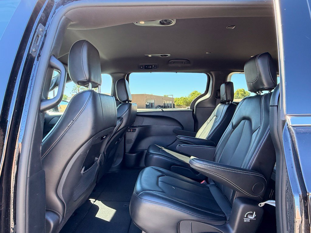 Certified Used 2025 Black Chrysler Select image 16