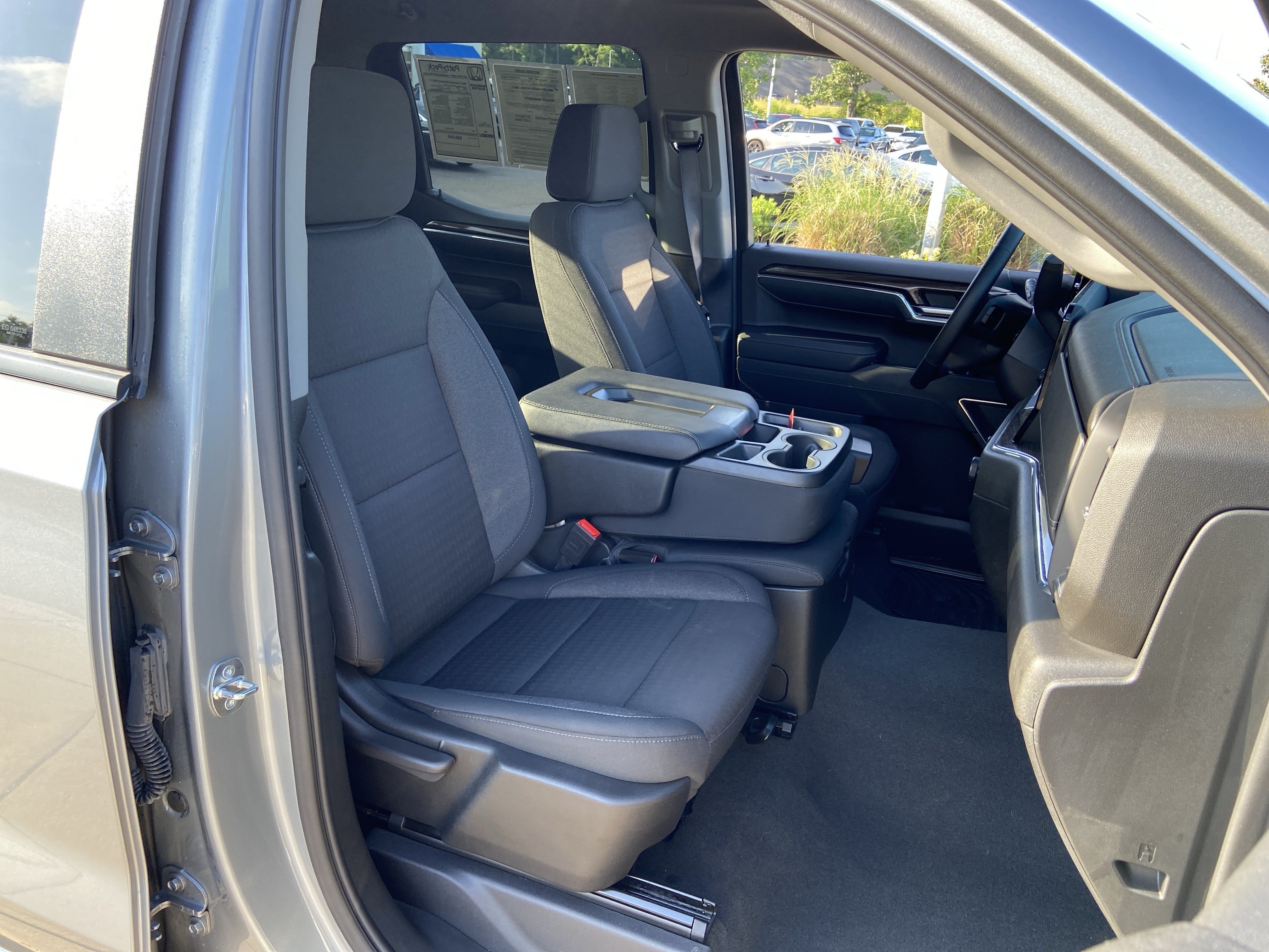Used 2023 Sterling Gray Metallic Chevrolet LT image 21