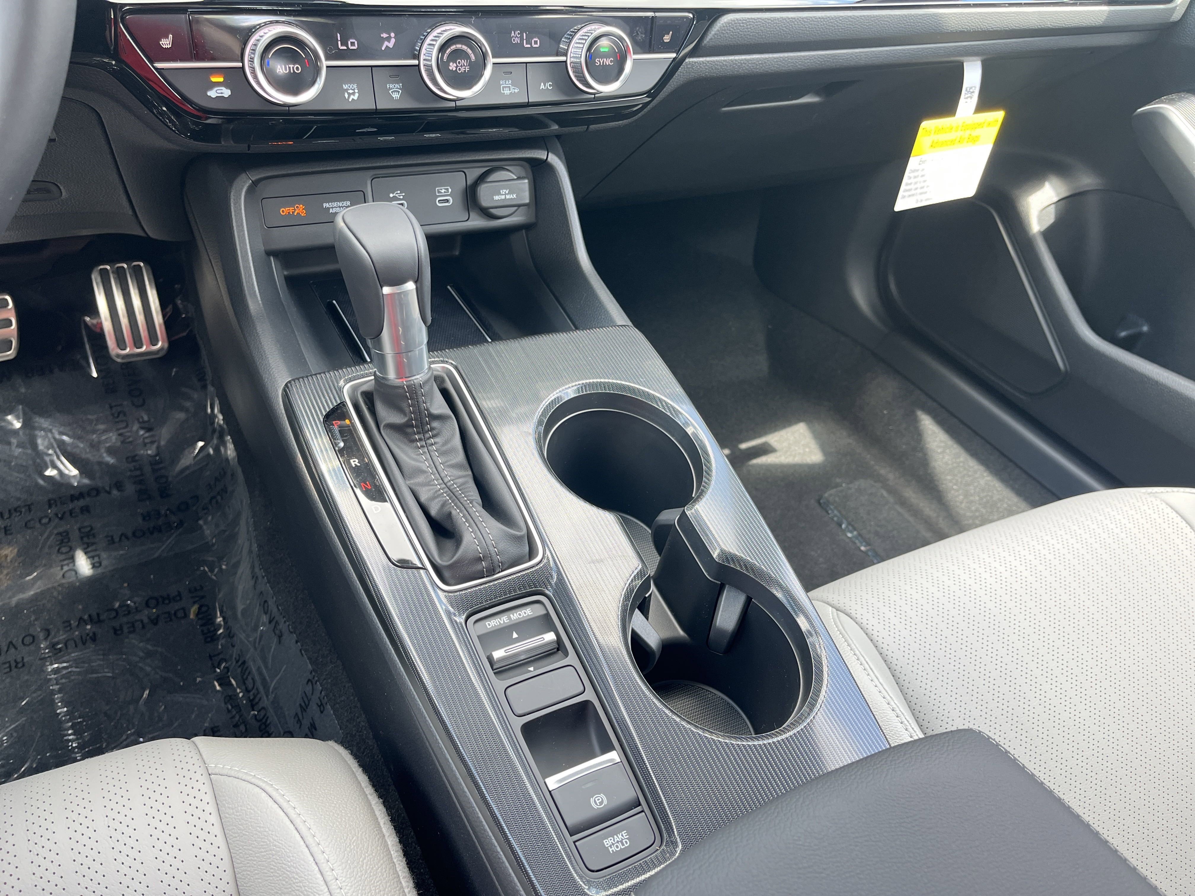 2025 Honda Civic Hatchback Sport Touring - Photo 12
