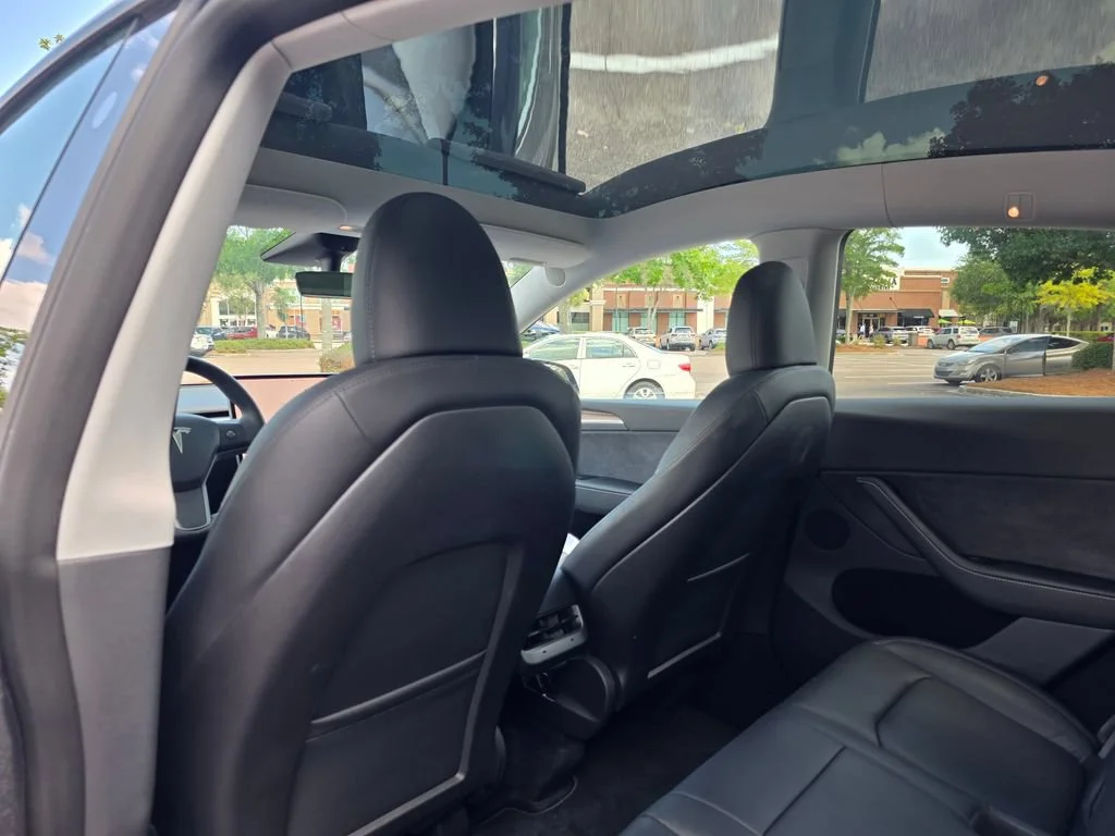 Used 2023  Tesla Long Range image 27