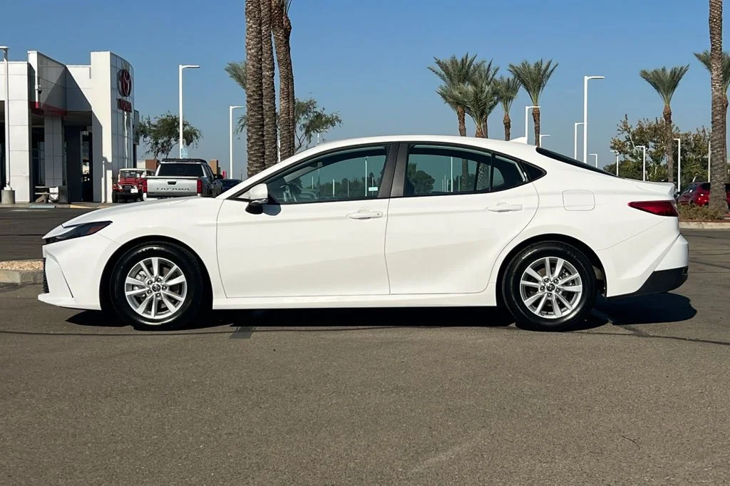 Used 2025 White Toyota LE image 9