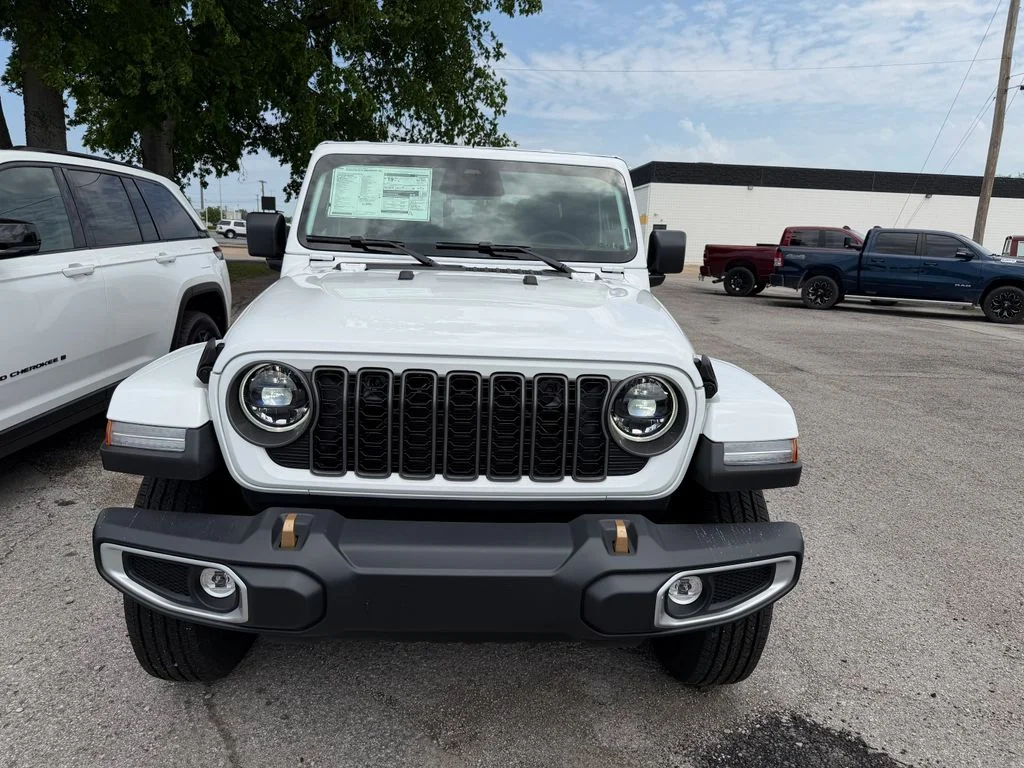 New 2026 White/off-white Jeep 85th Anniversary Edition image 20