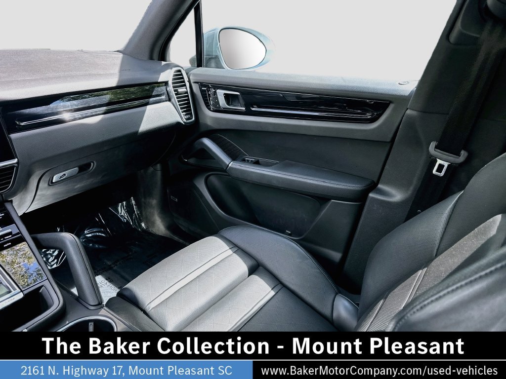 Used 2021 Silver Porsche Base image 25