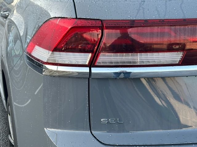 New 2026 Pure Gray Volkswagen 2.0T SEL Premium R-Line image 14