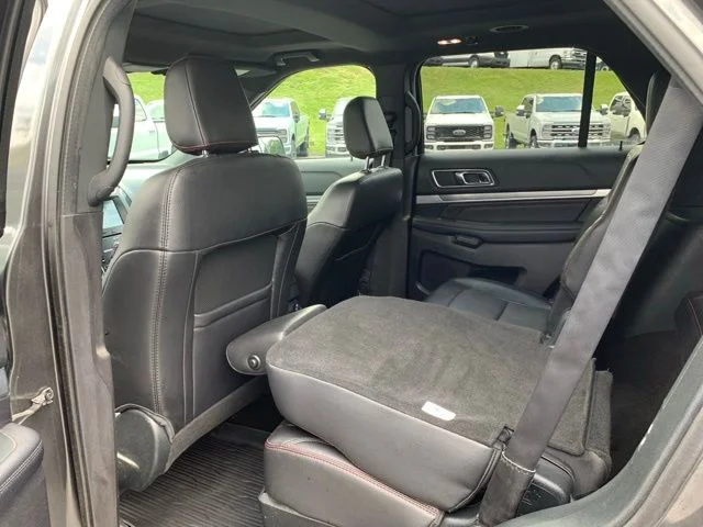 Used 2018 Gray Ford Sport image 19