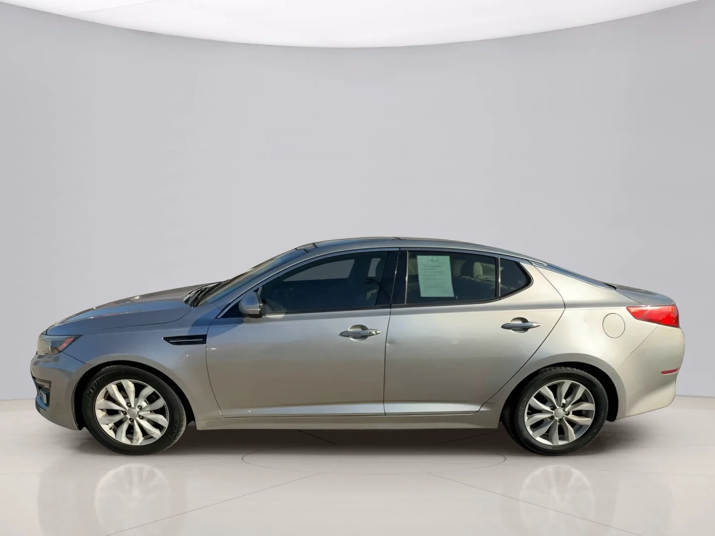 Used 2015 Silver Kia EX image 4