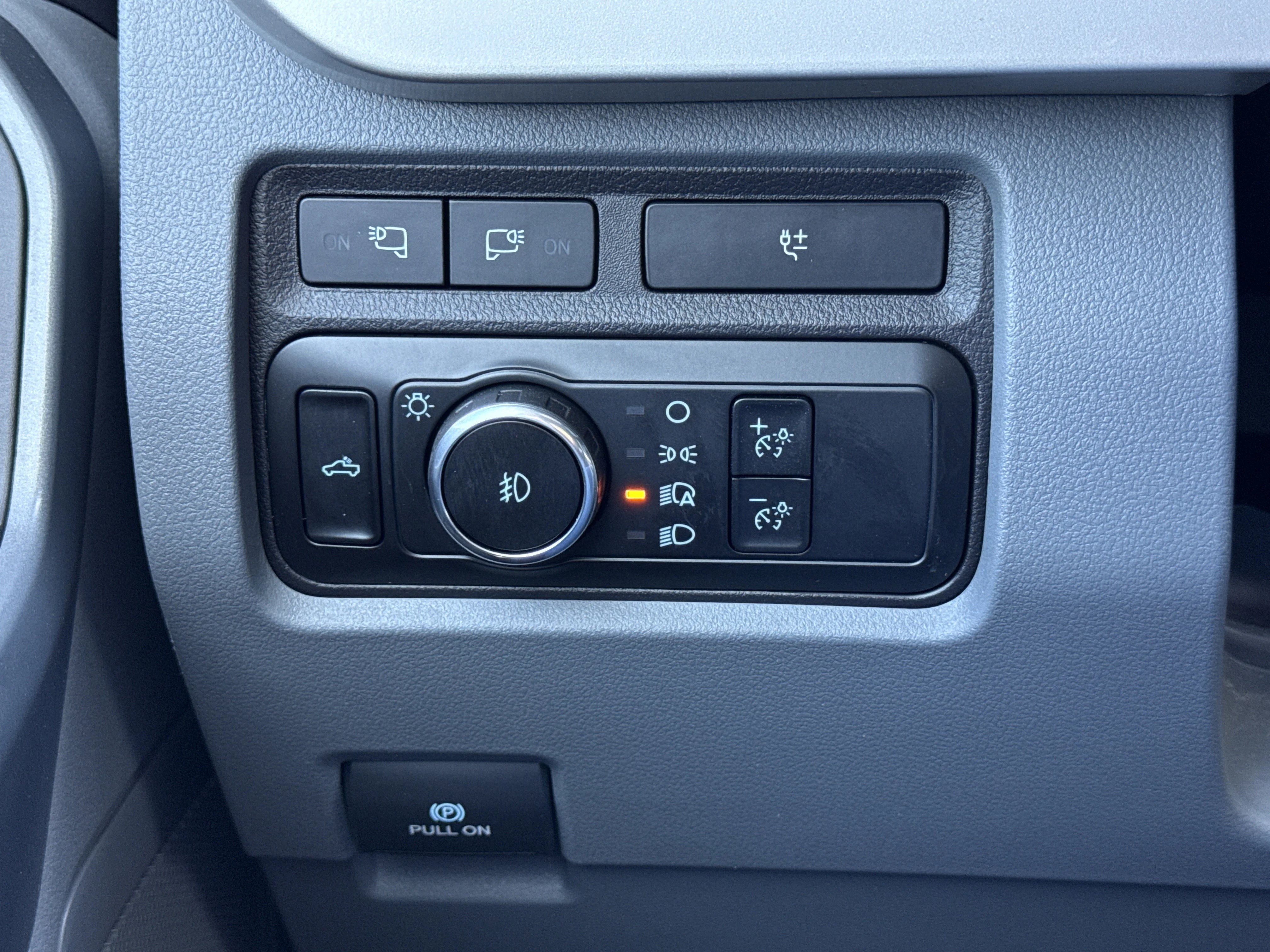2024 Ford F-350 Super Duty XLT - Photo 19