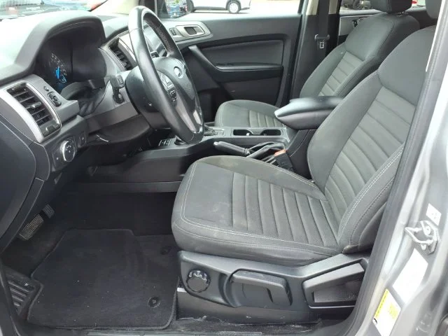 Used 2020 Silver Ford XLT image 16