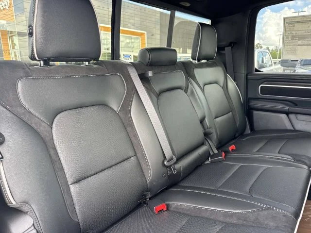 New 2027 Serrano-Green Metallic Exterior Paint RAM Laramie image 27