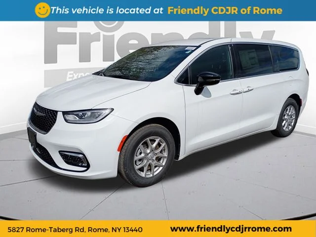 2026 Chrysler Pacifica Select's photo