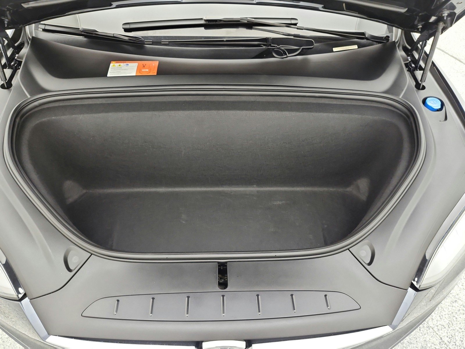 Used 2017 Midnight Silver Metallic Tesla 90D image 16