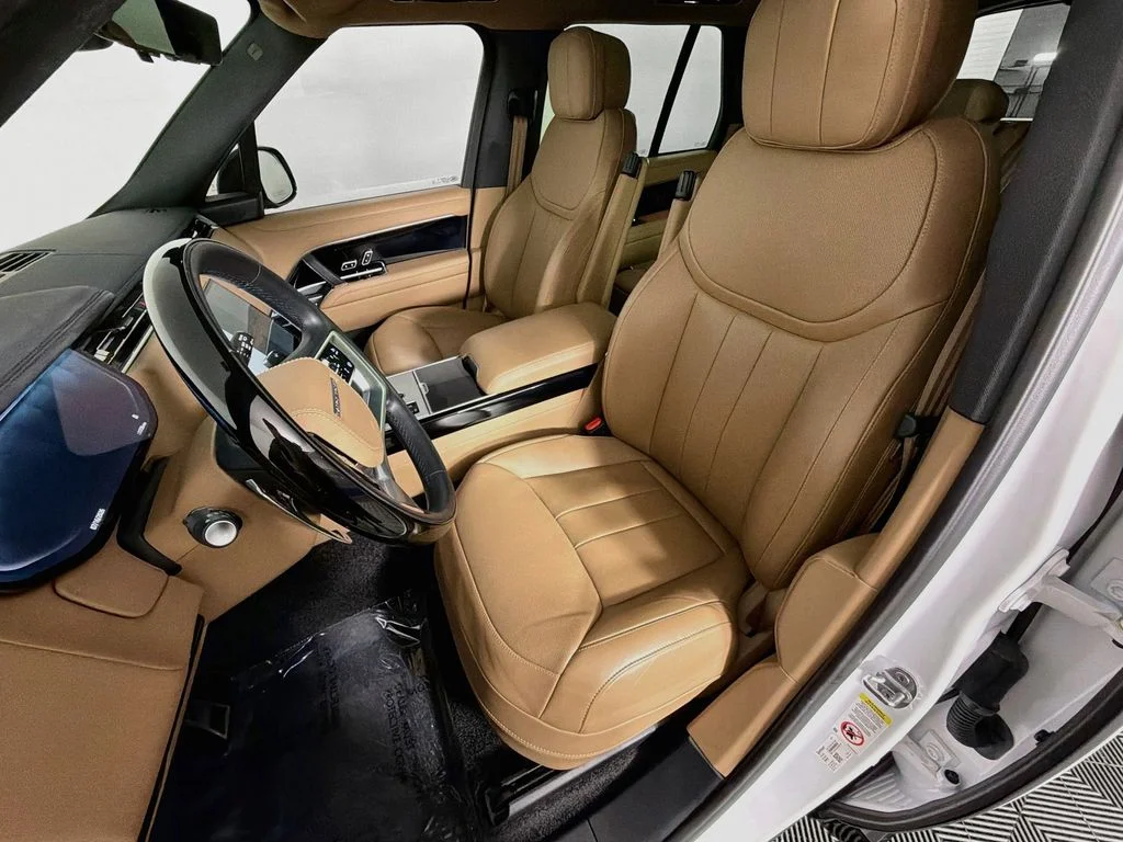 Certified Used 2025 White Land Rover SE image 21