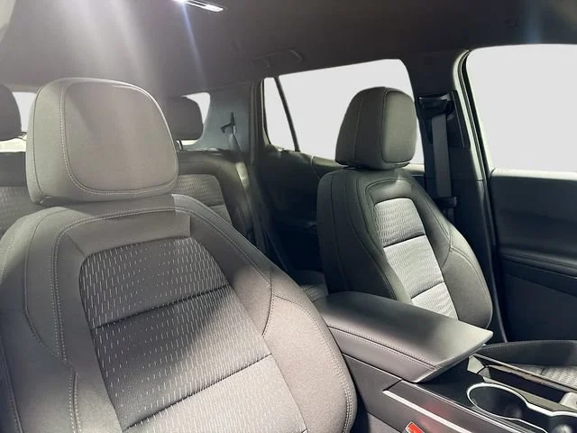 2027 Chevrolet Equinox LT - Photo 28